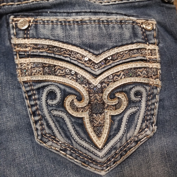 Rock Revival Jeans - Picture 2 of 5